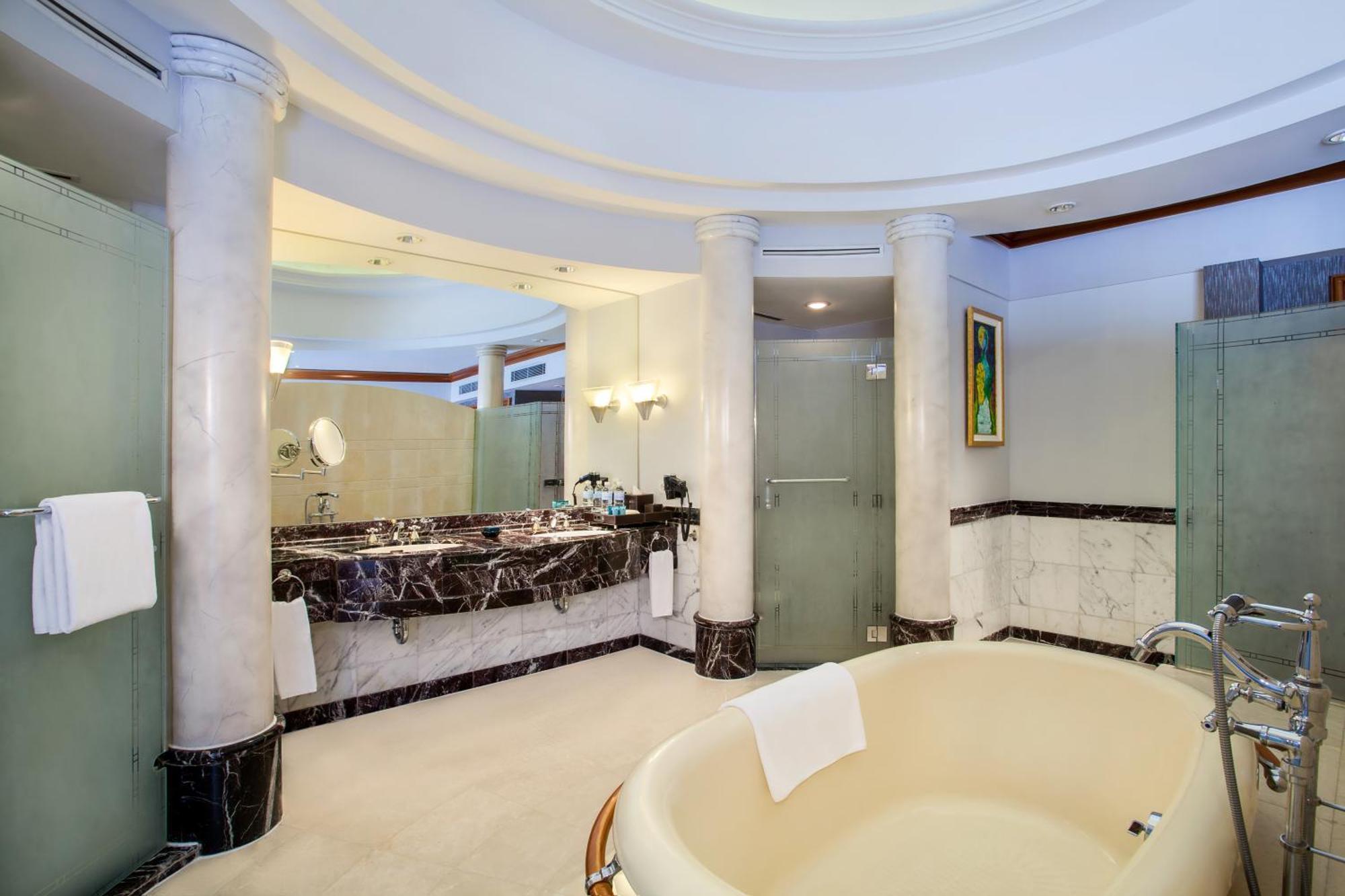 Hotel Wyndham Casablanca Jakarta